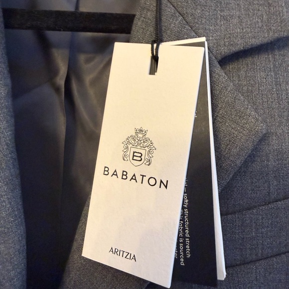 Standout Blazer - (Re)ssential - Picture 7 of 10